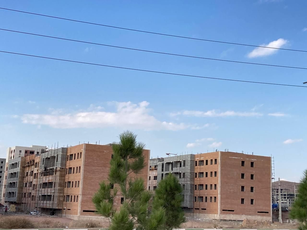 اپارتمان ۹۵متری پارکینگ دار.|فروش آپارتمان|پرند, فاز ۶|دیوار