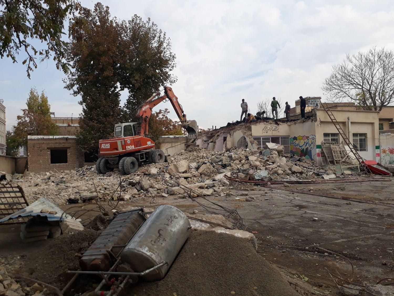 اجاره بیل مکانیکی|خدمات پیشه و مهارت|نظرآباد, نظرآباد|دیوار