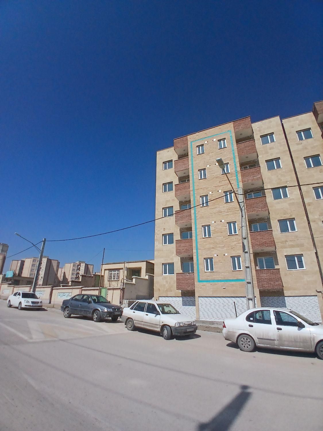 فروش آپارتمان ۹۵ متر اندیشه۳ بغل مدرسه|پیش‌فروش املاک|اردبیل, |دیوار