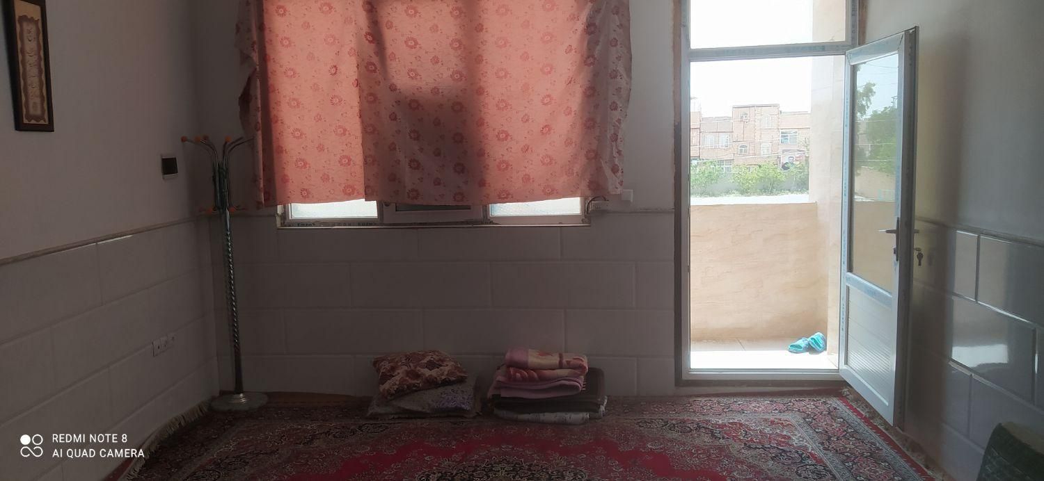 سوییت جمکران نوساز همراه با جای پارک مطمئن|اجارهٔ کوتاه‌مدت آپارتمان و سوئیت|قم, انسجام|دیوار