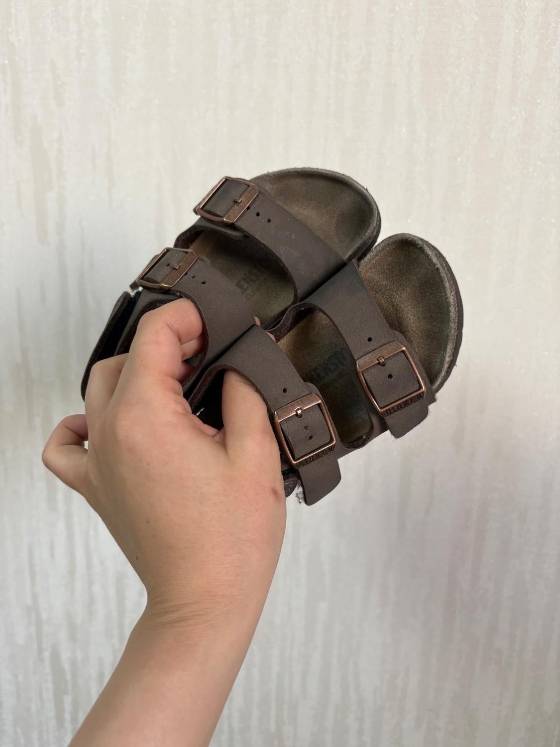 صندل اورجینال کاملا سالم برند Birkenstock|کفش و لباس بچه|تهران, مجیدآباد|دیوار