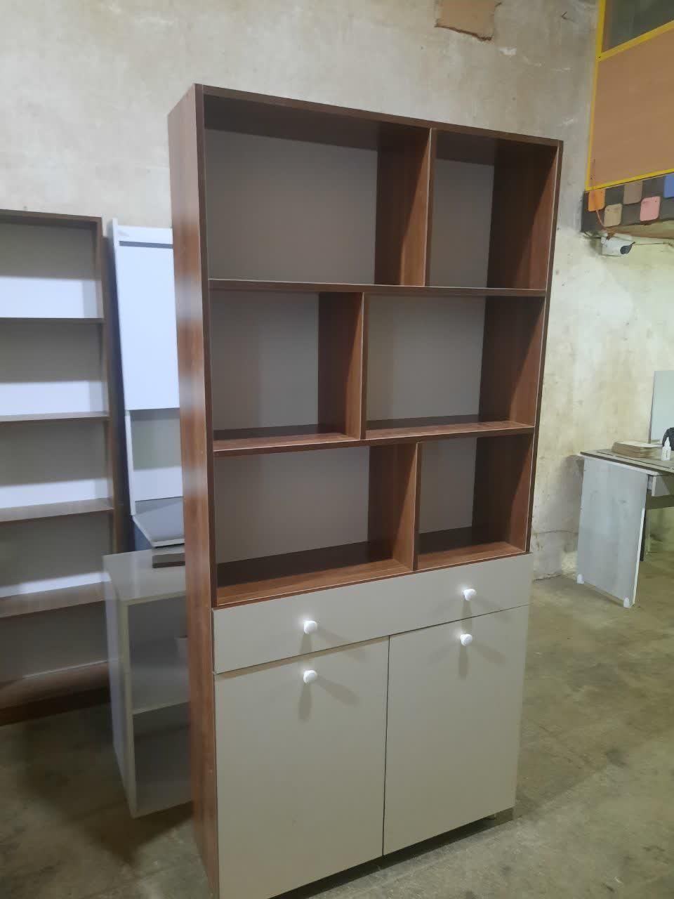 کتابخانه زنبوری کمد دار|کتابخانه، شلف، قفسه‌های دیواری|قم, بیست متری ولیعصر|دیوار