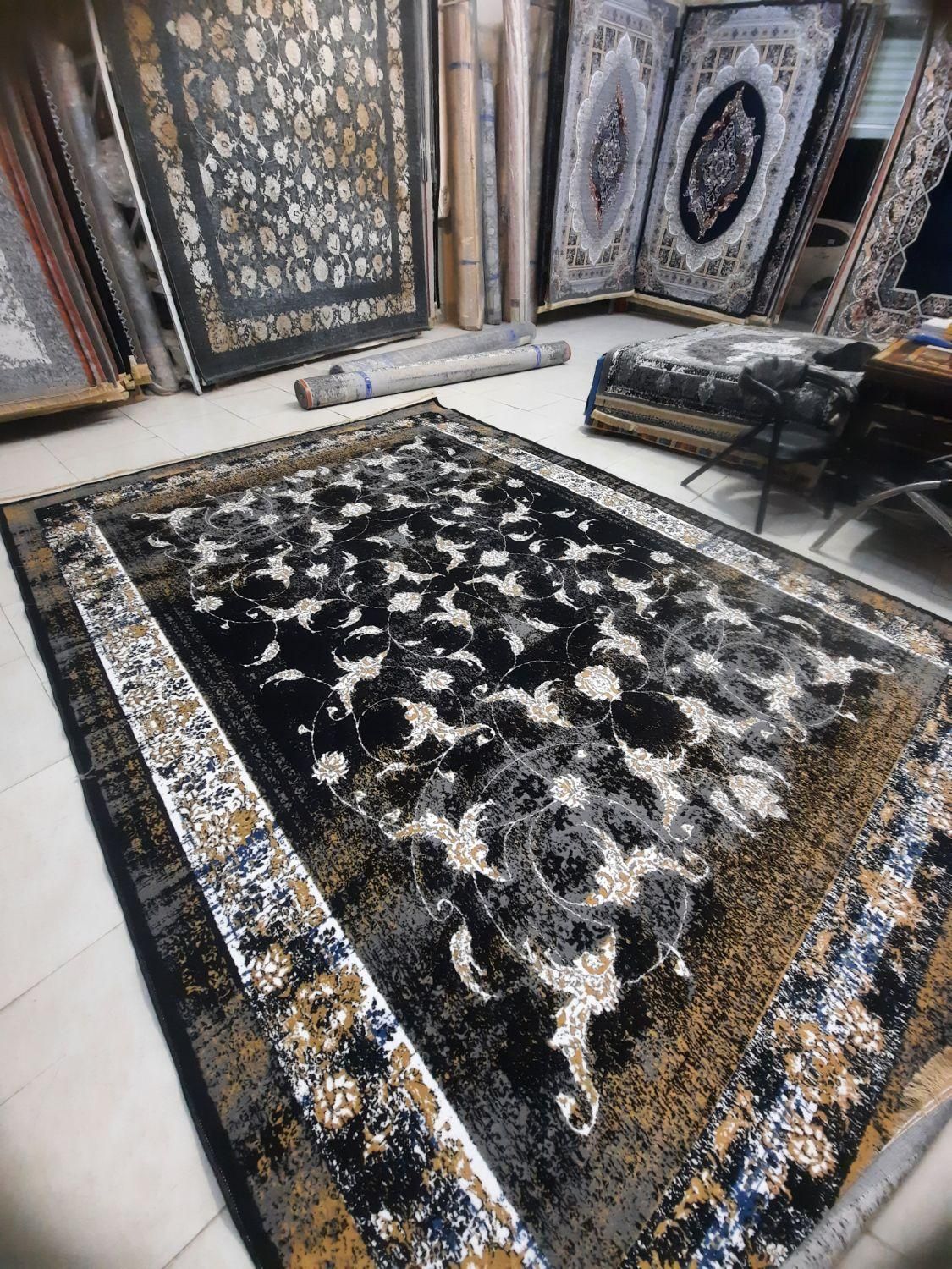 فرش ۵۰۰شانه ۷۰۰شانه سنتی و مدرن|فرش|مشهد, جانباز|دیوار