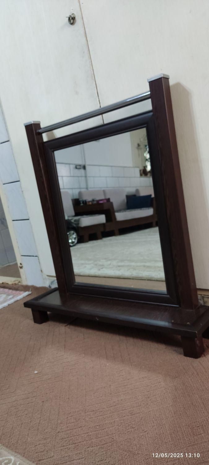 آینه|آینه|ساوه, |دیوار