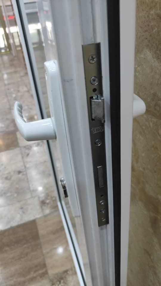 تعمیرات تخصصی درب و پنجره دوجداره upvc|مصالح و تجهیزات ساختمان|فردیس, |دیوار