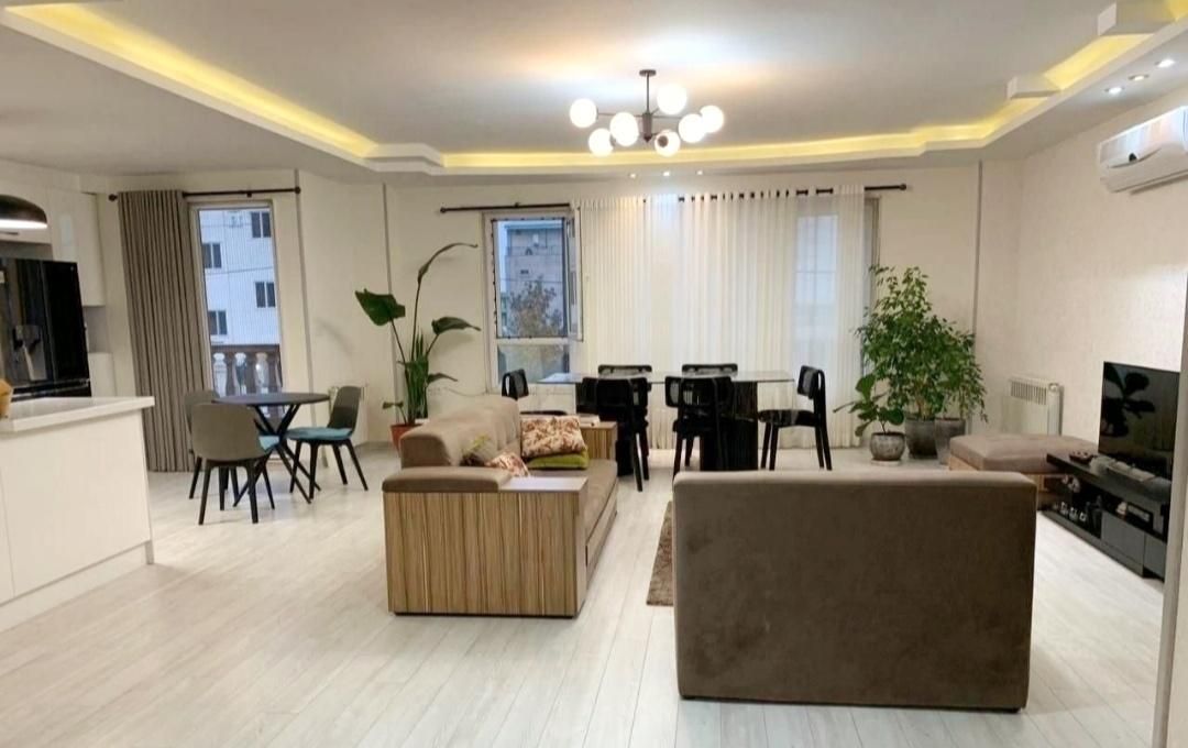 ۹۰ متر/معلم جنب میدان/تمام نورگیر/منحصر به فرد|فروش آپارتمان|رشت, معلم|دیوار