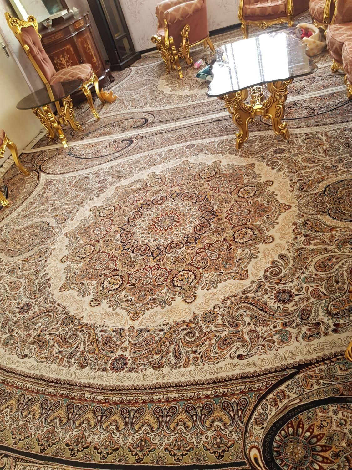 یک تخته فرش  سالم سالمه|فرش|مشهد, صیاد شیرازی|دیوار