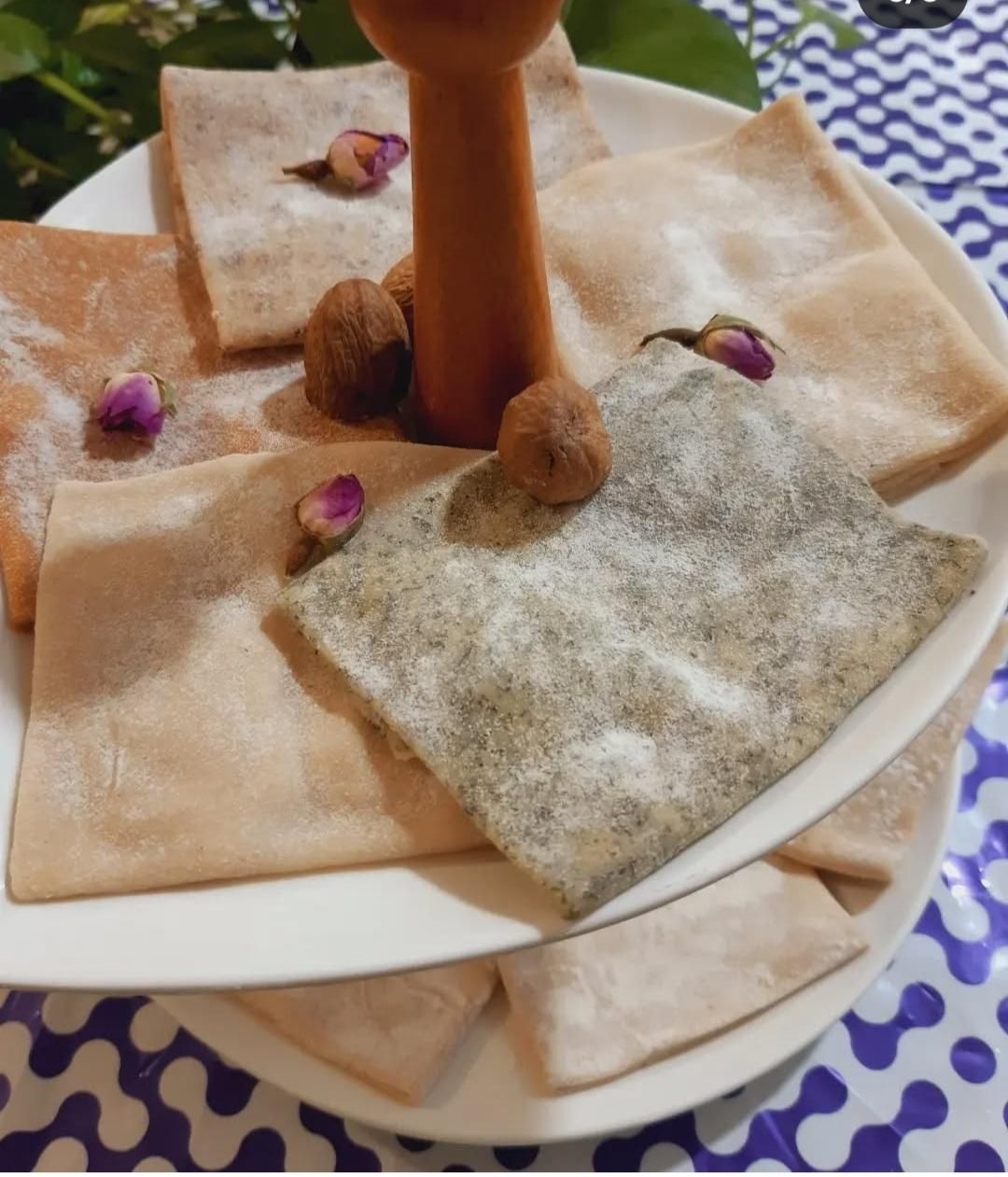 حلوای ضیابری|خوردنی و آشامیدنی|رشت, چله خانه|دیوار