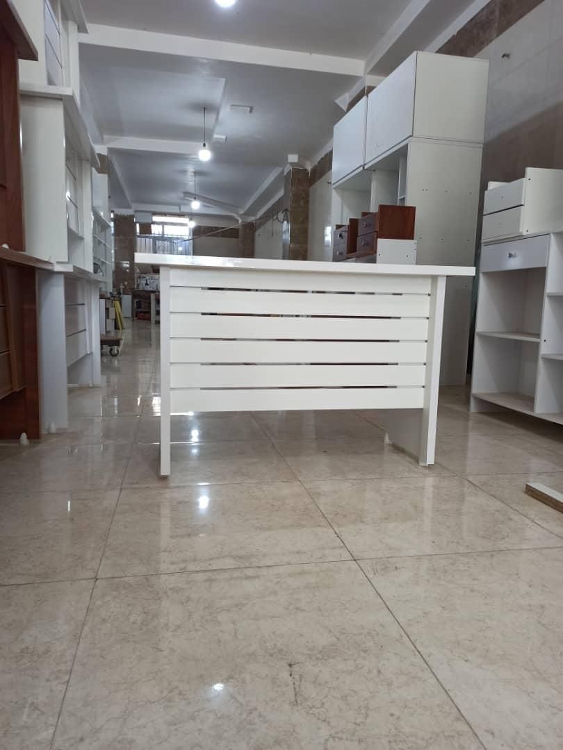 میز / میز مدیریت / میز تحریر|دفتر کار|کرج, کمال‌شهر|دیوار