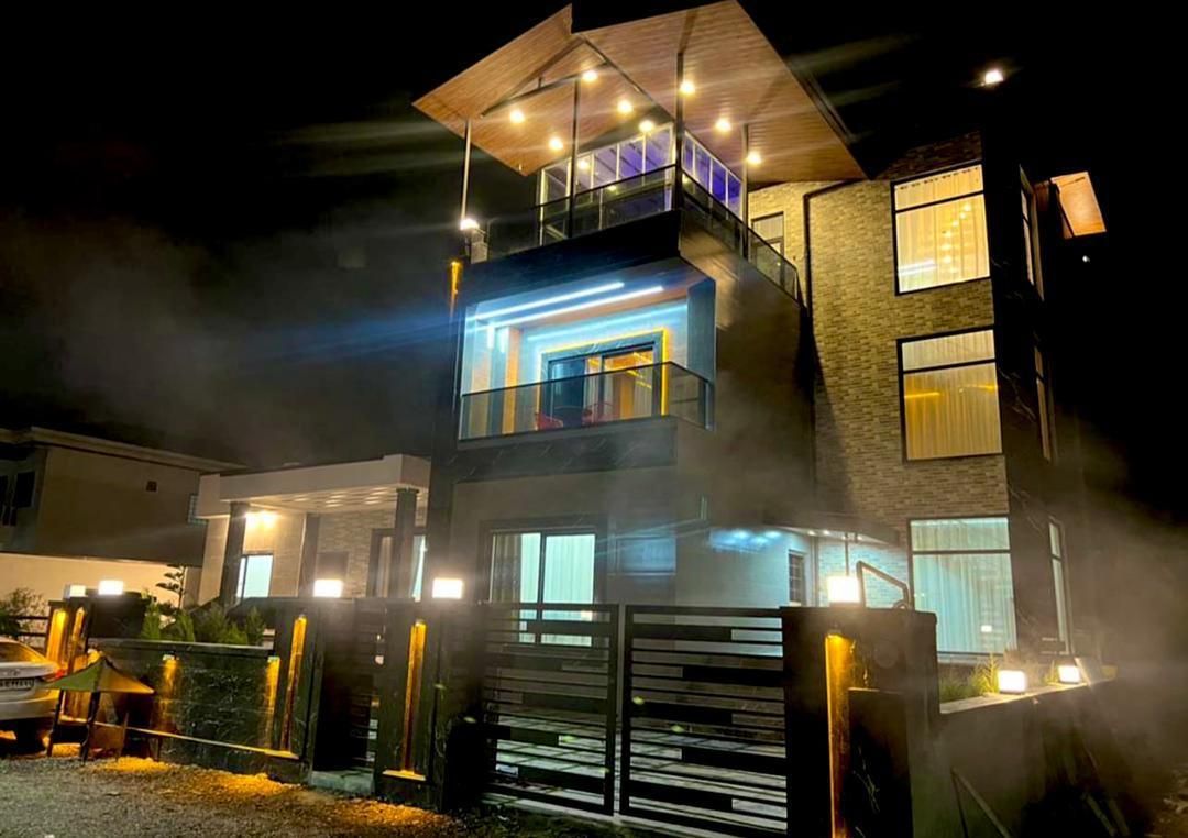 ×مدرن تریبلکس۴خواب استخر در روف و جکوزی درمتل‌قو|اجارهٔ کوتاه‌مدت ویلا و باغ|سلمان‌شهر, |دیوار