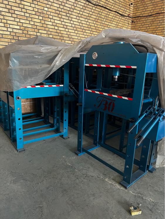 پرس هیدرولیک ۳۰ تن ۳ دسته|ماشین‌آلات صنعتی|تهران, وردآورد|دیوار