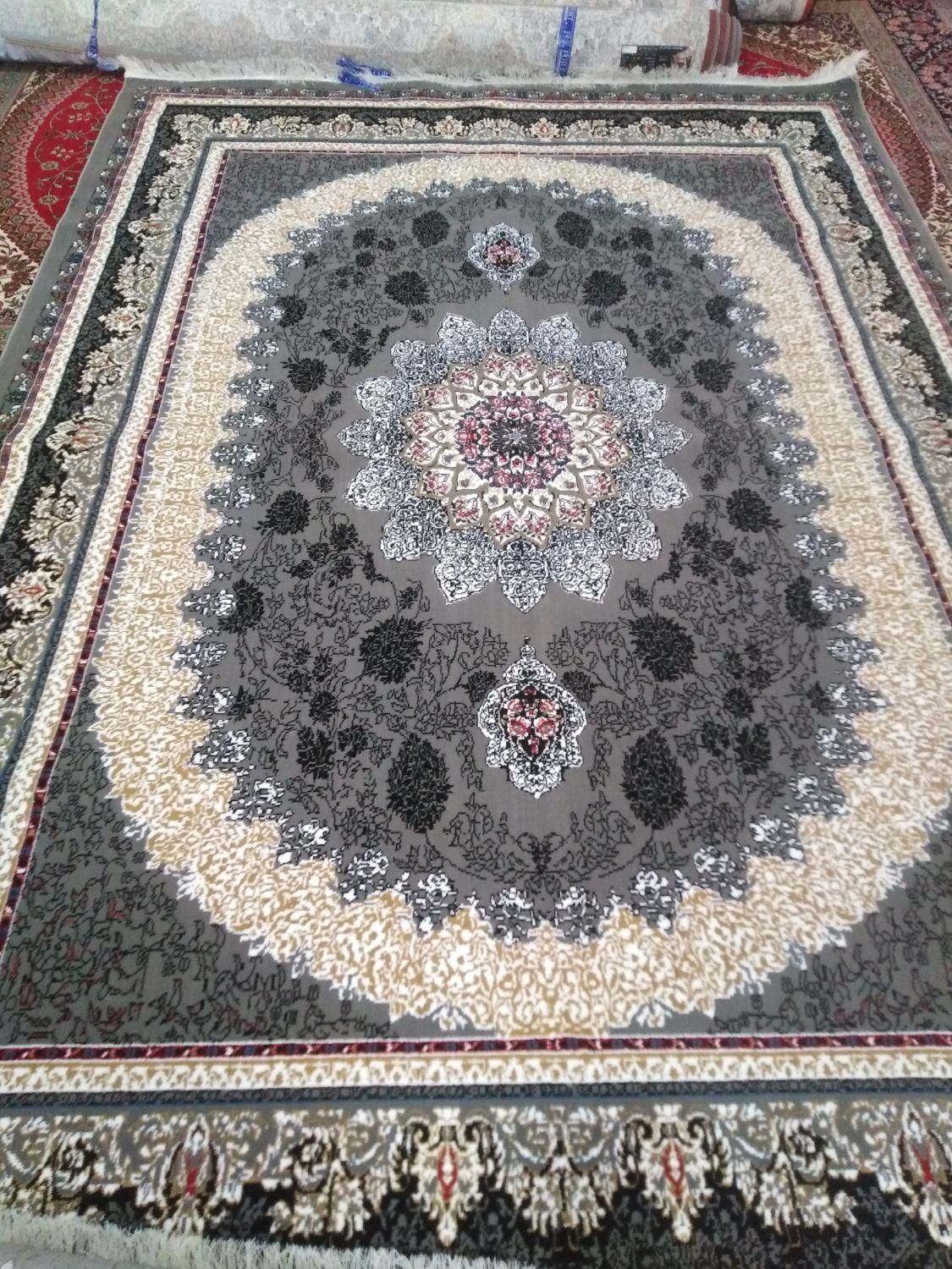 چند تخته فرش ماشینی ۱۲متری و۹متری طرح ۷۰۰|فرش|اسدآباد, |دیوار