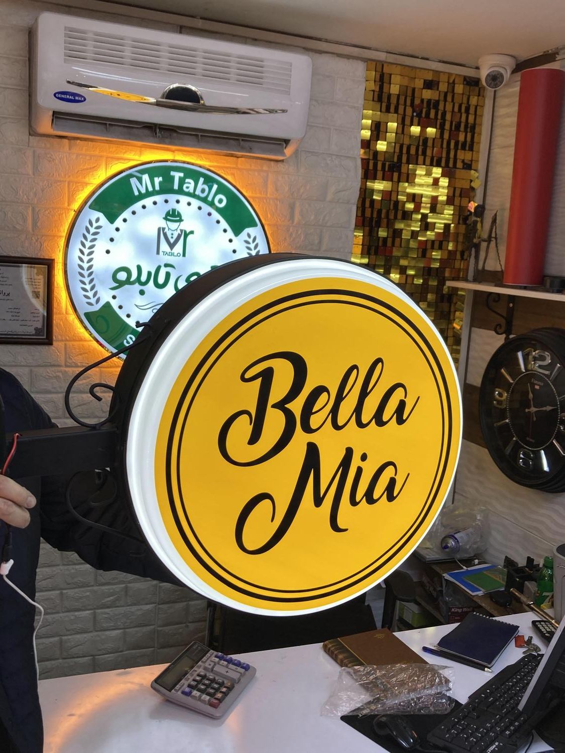 تابلو دو طرفه گرد ، دایره و مربع لوگو تابلوساز|فروشگاه و مغازه|تهران, کن|دیوار