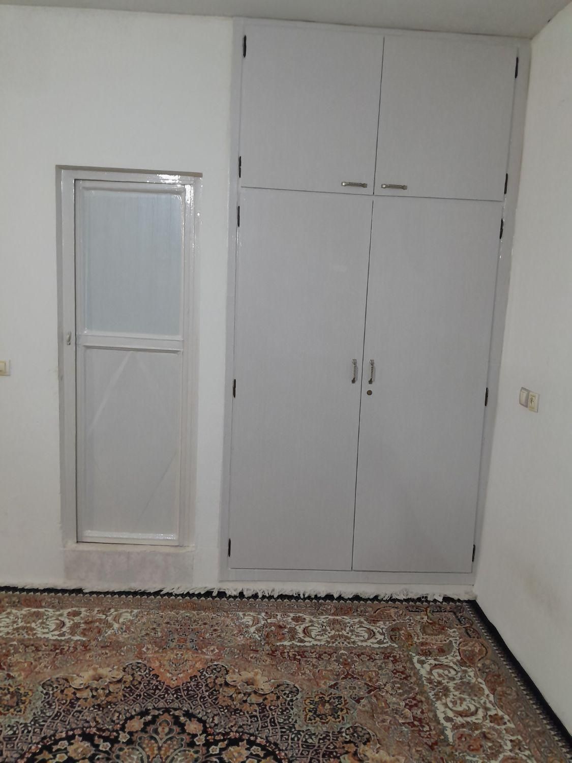 چرم خود چسب جایگزین کاغذ دیواری|مصالح و تجهیزات ساختمان|بروجرد, |دیوار