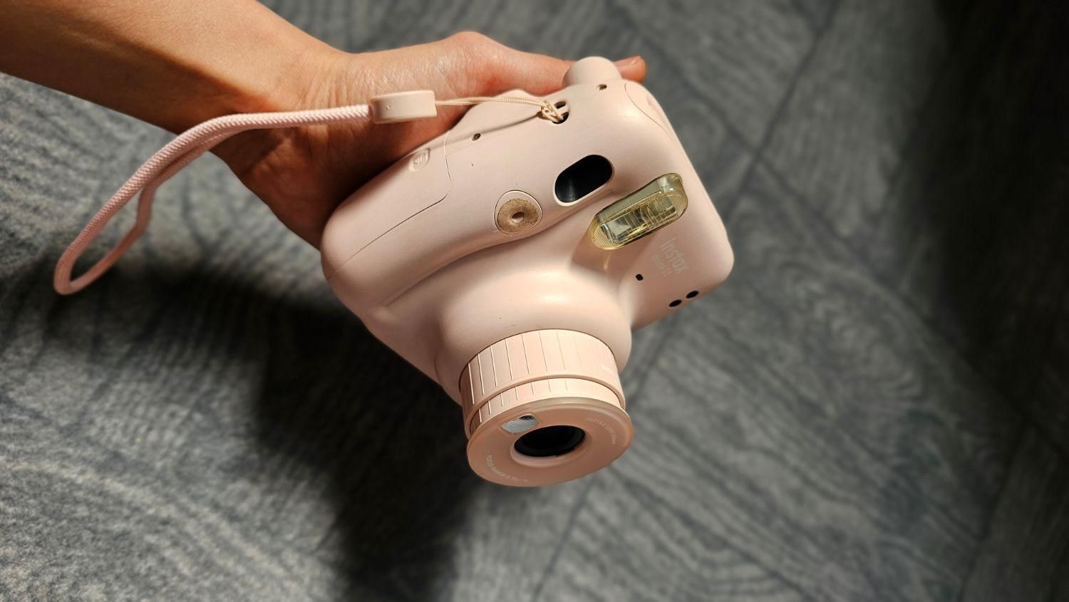 دوربین عکاسی فوجی instax mini 11|دوربین عکاسی و فیلم‌برداری|تهران, مشیریه|دیوار