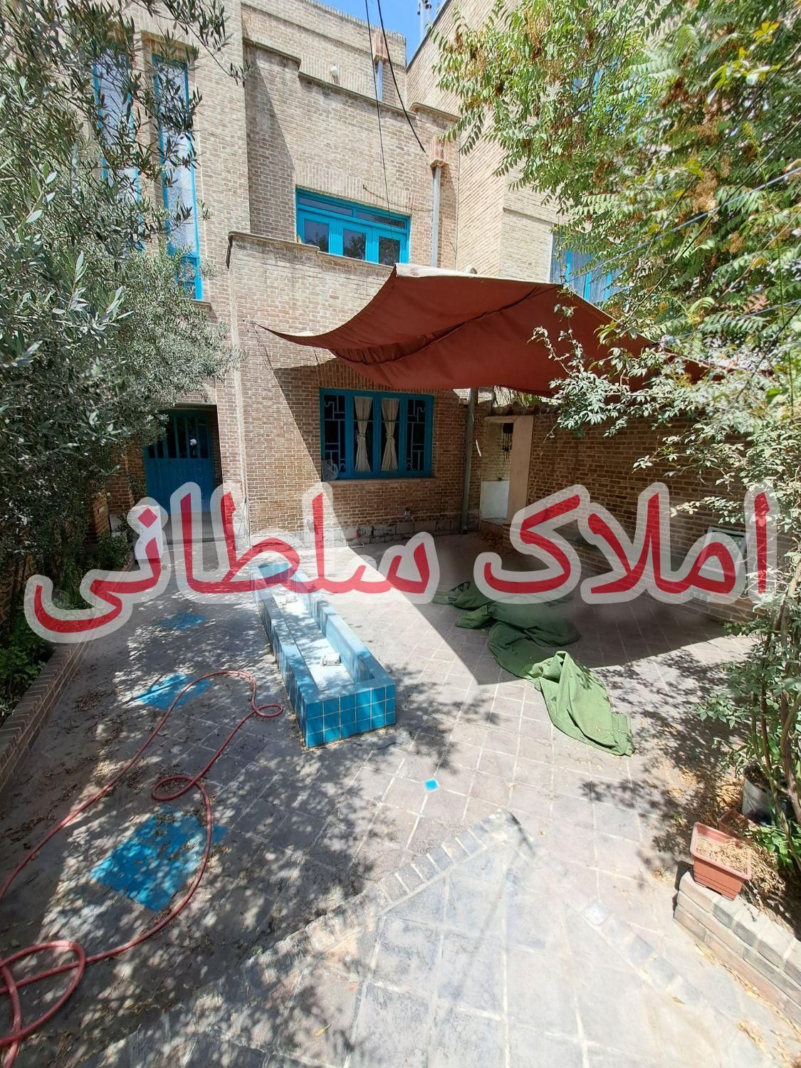 اجاره خانه ویلایی ۲۶۰ متر کافه میدان انقلاب|اجارهٔ خانه و ویلا|تهران, فلسطین (میدان انقلاب)|دیوار