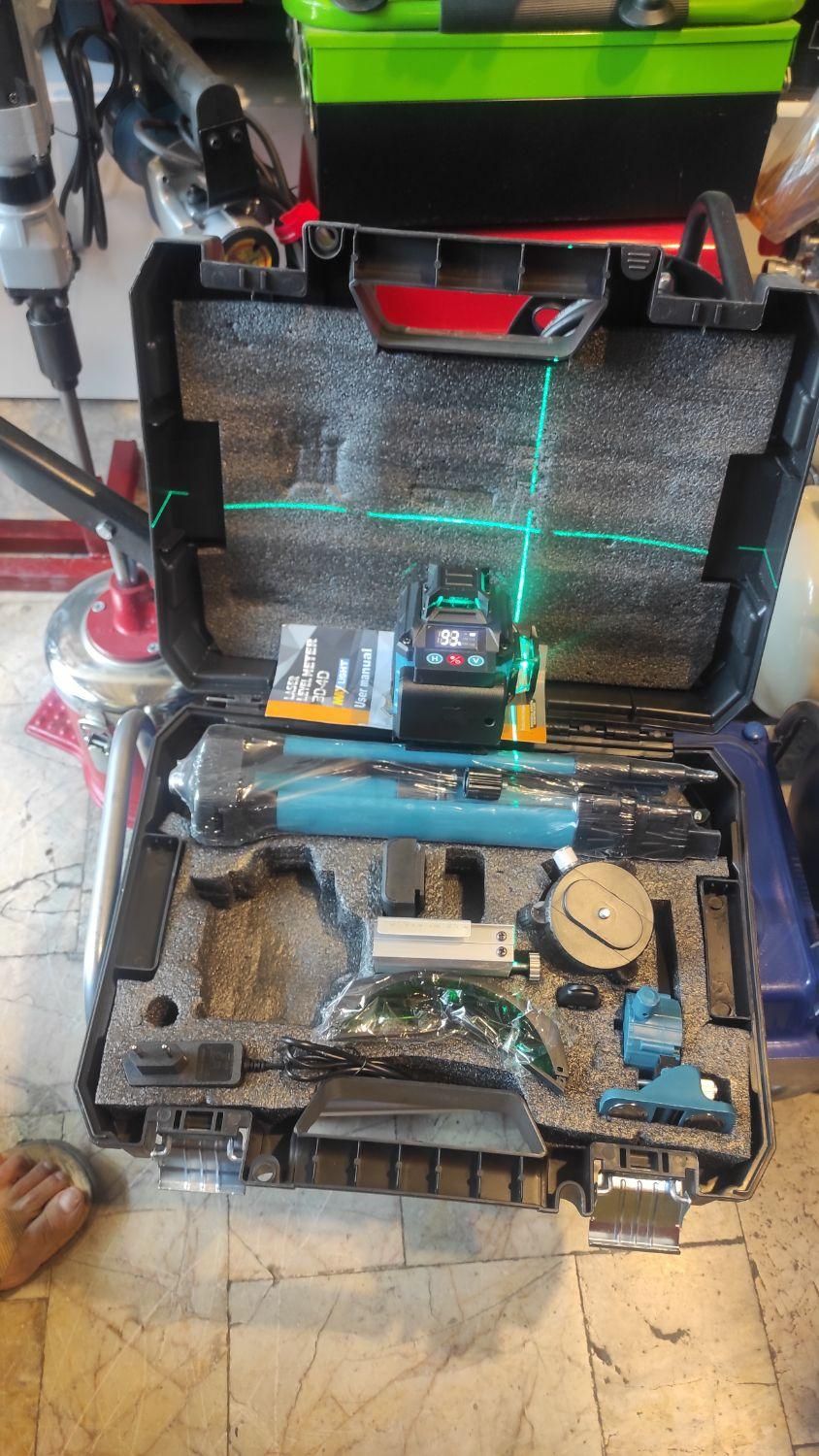 دستگاه تراز لیزر ماکیتا۱۶بعدی صفحه لمسی|ماشین‌آلات صنعتی|مشهد, کوشش|دیوار