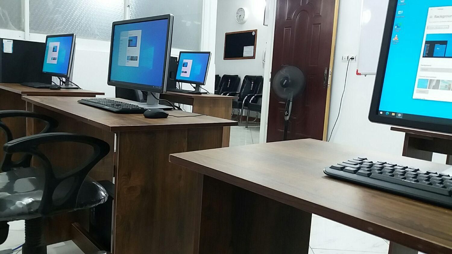آموزش کامپیوتر صفر تا صد ICDL حسابداری کورل فتوشاپ|خدمات آموزشی|مشهد, طلاب|دیوار