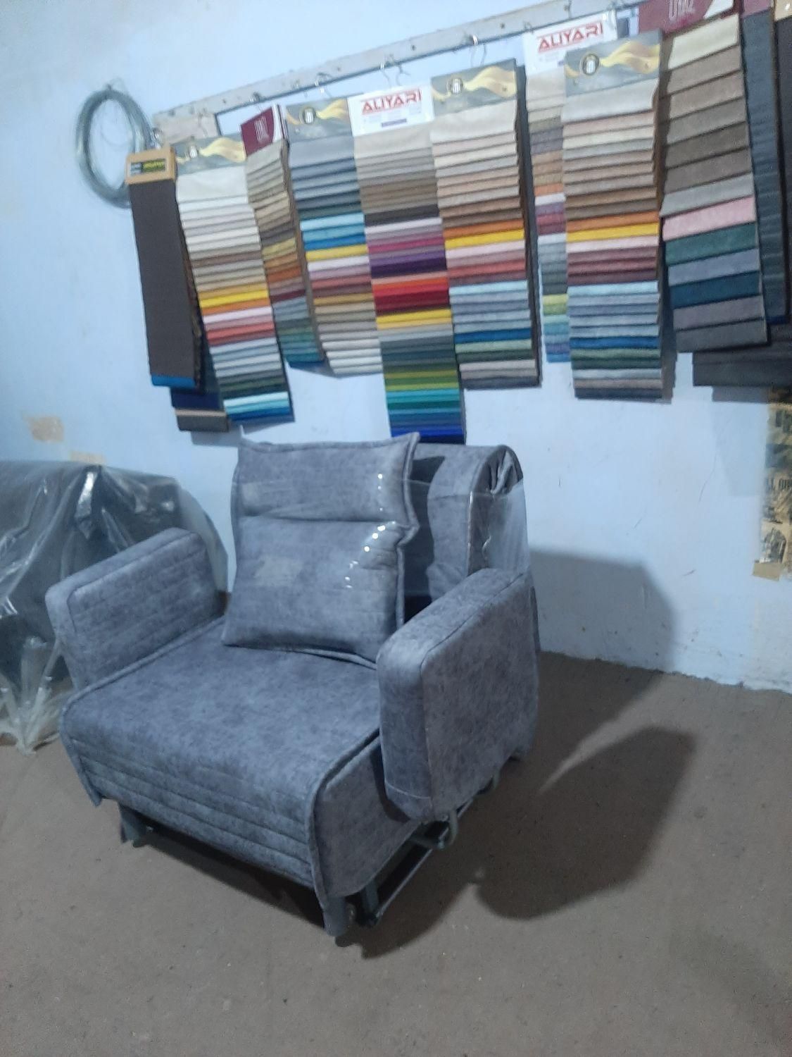 تک نفره دسته دارمبل تختخوابشوتخت خوابشوتخت خواب شو|مبلمان خانگی و میز عسلی|تهران, آذری|دیوار