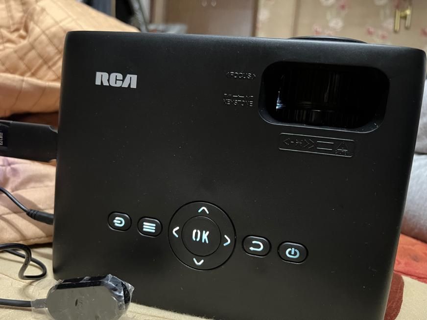 مینی پروژکتور ویدیو پروژکتور دیتاپروجکشن  خانگی|تلویزیون و پروژکتور|اصفهان, چرخاب|دیوار