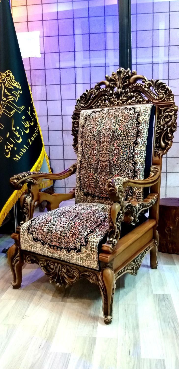 چوب گردو ( مبل قالی زنگی ابادی )|مبلمان خانگی و میز عسلی|کرمان, |دیوار