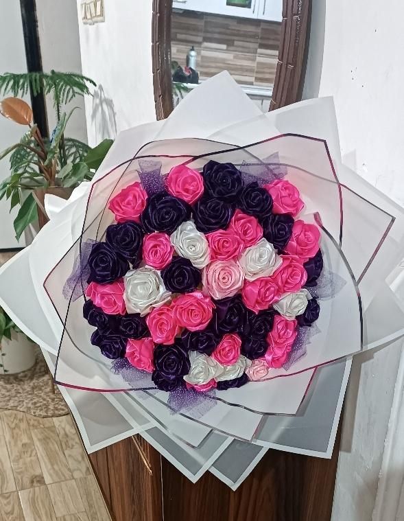 عروسک|اسباب‌‌بازی|رشت, نظری|دیوار