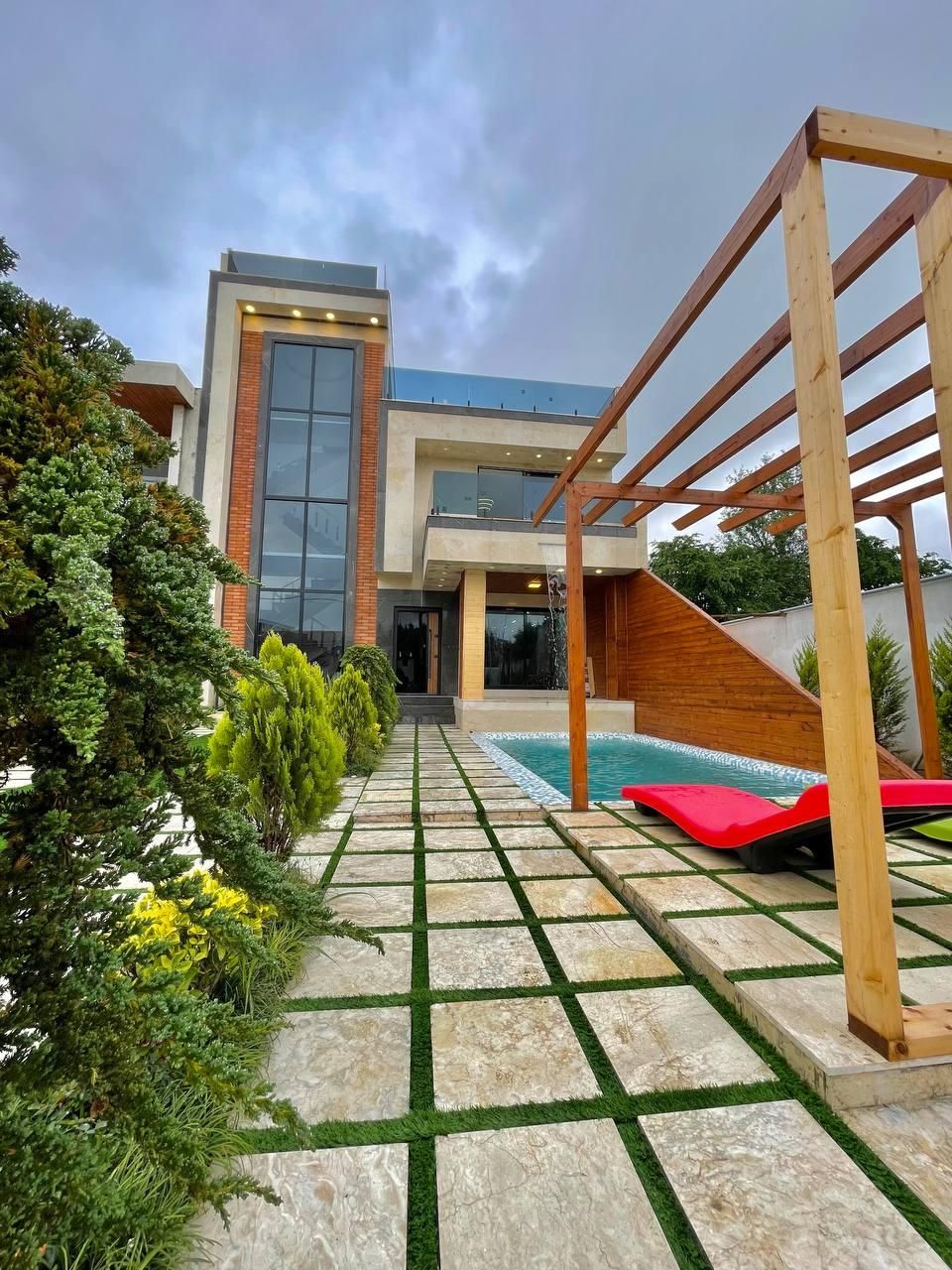 فروش فوری ویلاباغ استخردار/۴خواب مستر/زیر قیمت|فروش خانه و ویلا|هچیرود, |دیوار