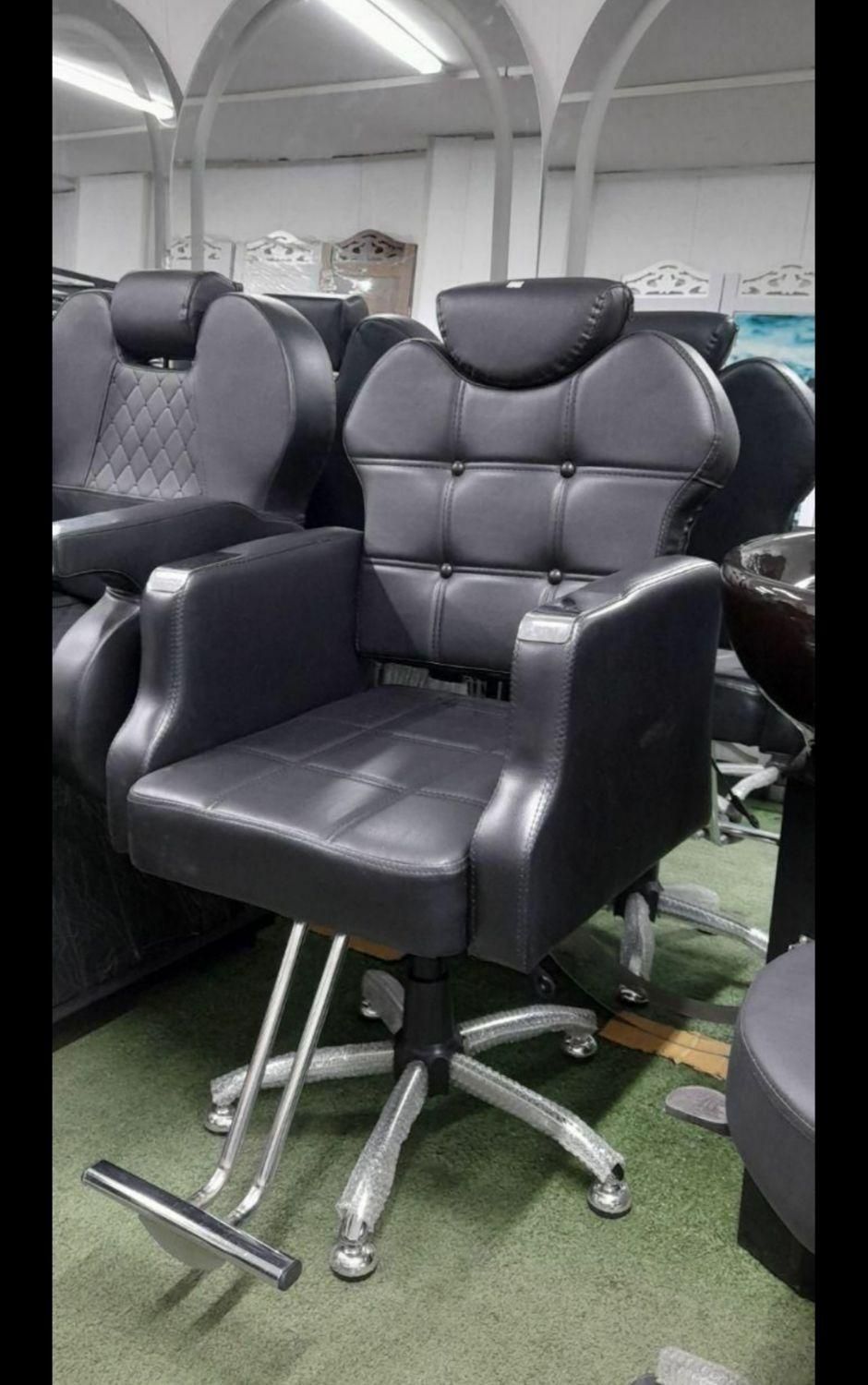 صندلی اصلاح|آرایشگاه و سالن‌های زیبایی|بندرعباس, |دیوار