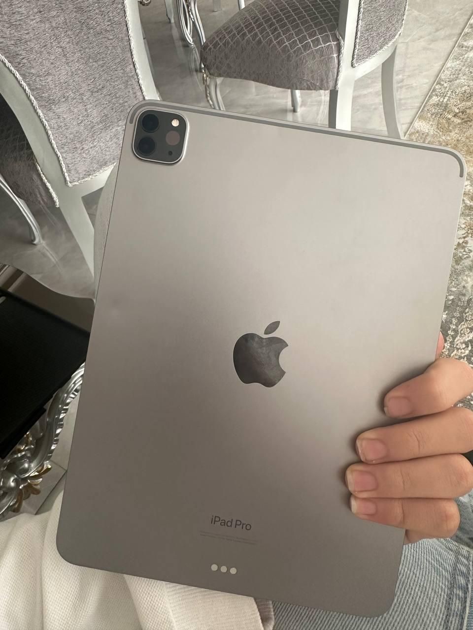 ipad pro 2022 (m2)|تبلت|اصفهان, کوی امیریه|دیوار