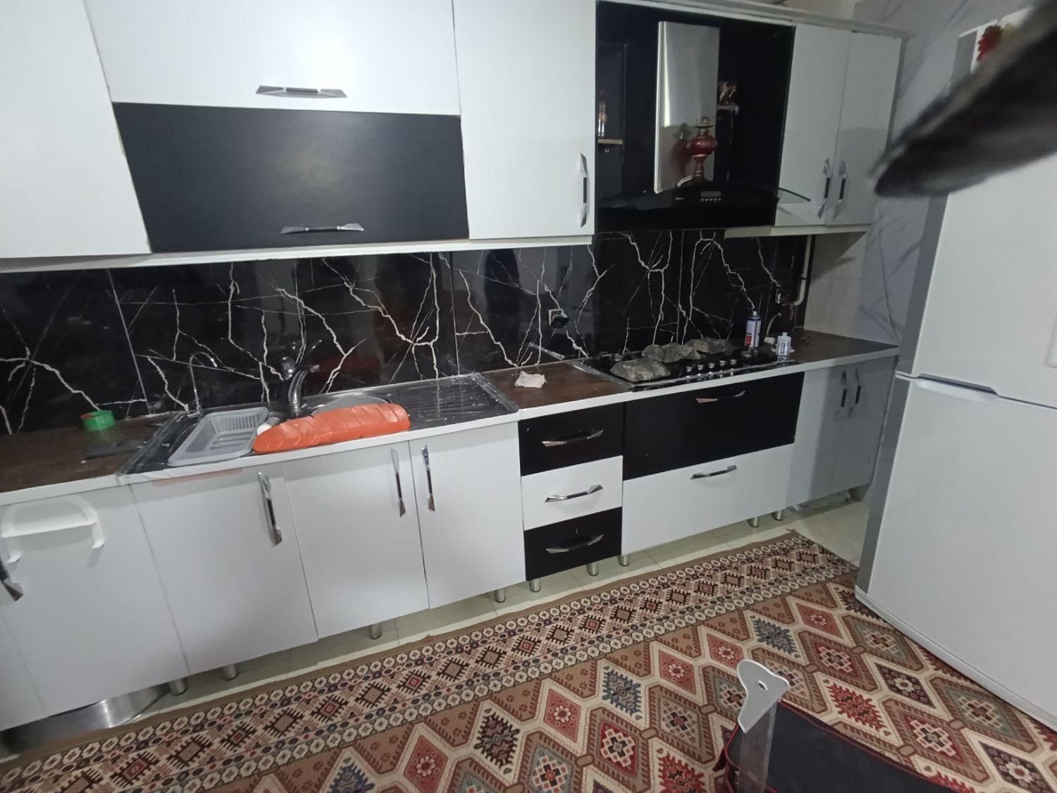 نصب برچسب کابینت و نصب ماربل شیت|خدمات پیشه و مهارت|ساوه, |دیوار