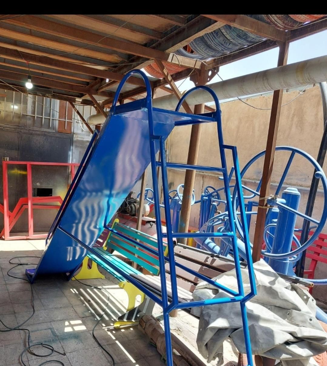 سرسره اهنی پارکی باغی|اسباببازی|تهران, تهرانسر شرقی|دیوار