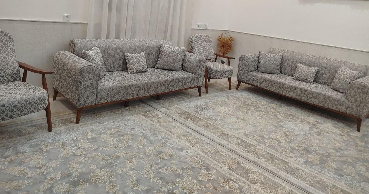 تعمیرات مبلمان و دوخت کاور مبل|مبلمان خانگی و میز عسلی|اردکان, |دیوار
