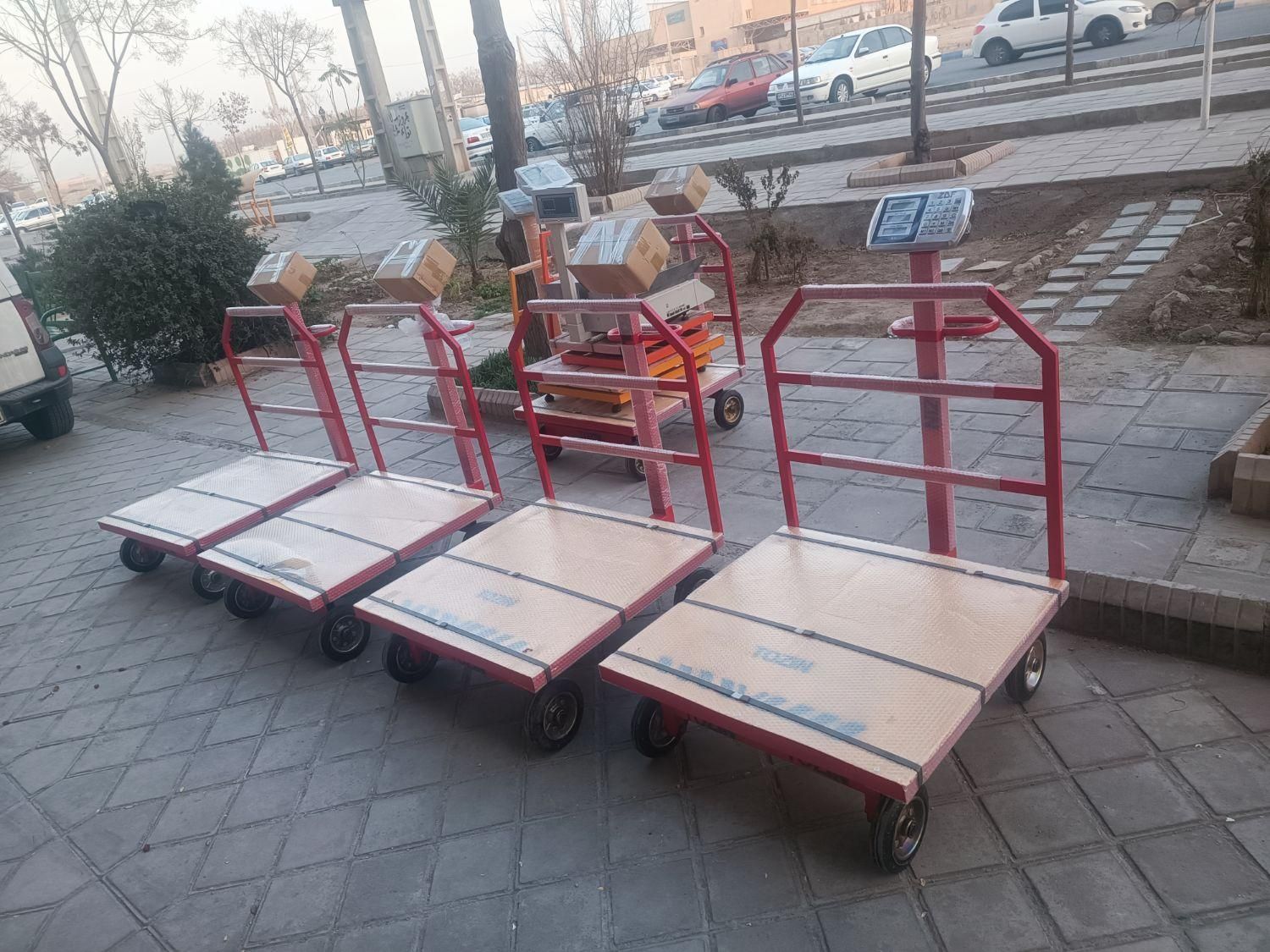 باسکول ابعاد کفه 80*80توزین 500و800کیلو|فروشگاه و مغازه|پاکدشت, |دیوار