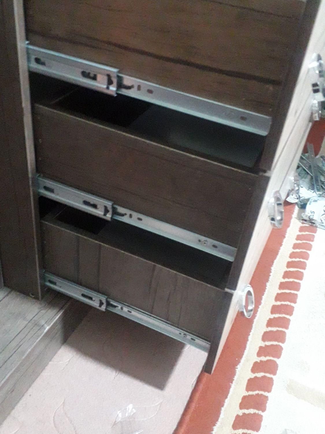تعمیر کابینت کمد تعویض ریل کشو نجاری سیار کل تهران|خدمات پیشه و مهارت|تهران, میدان انقلاب|دیوار