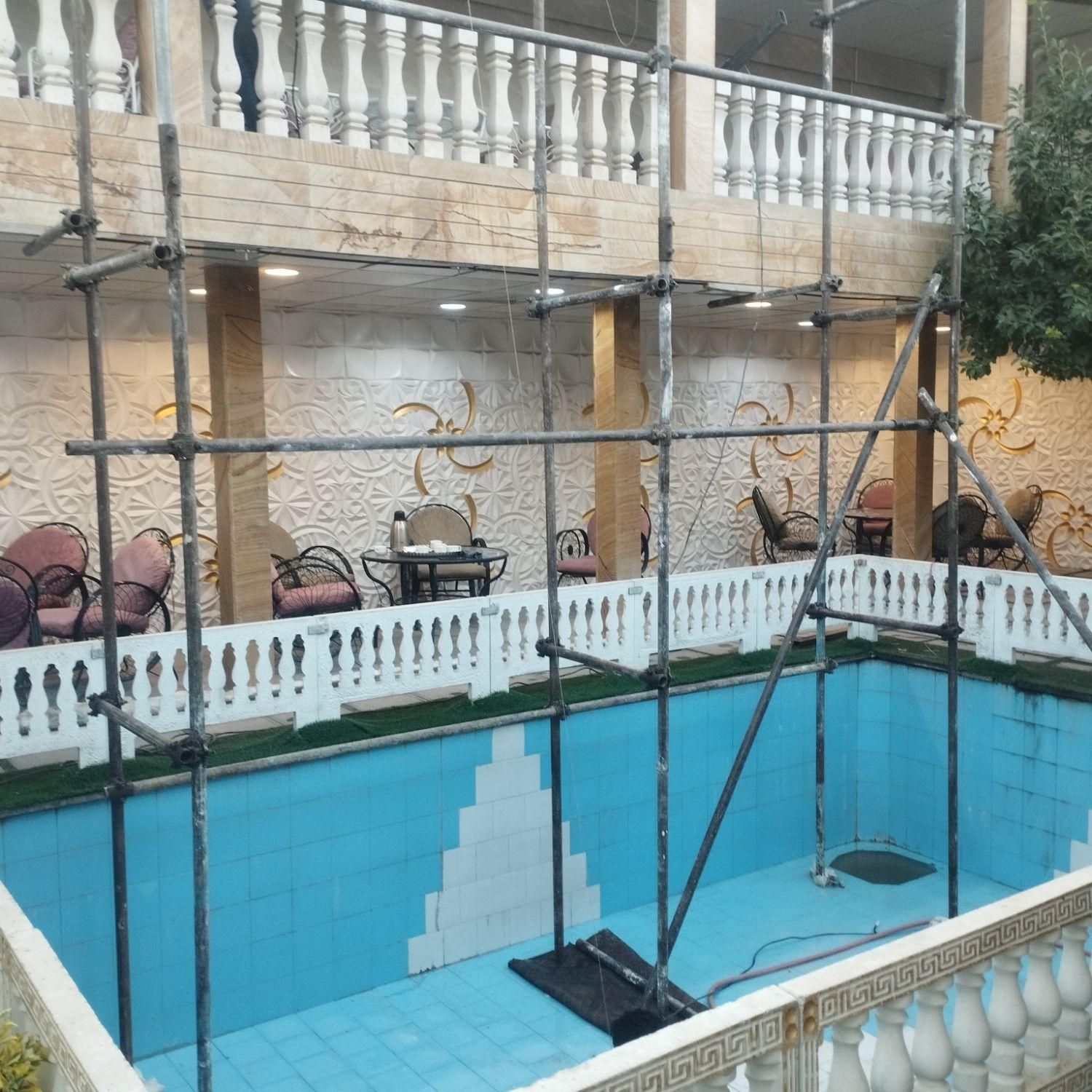 داربست و چهار پایه چرخ دار|خدمات پیشه و مهارت|مشهد, کلاهدوز|دیوار