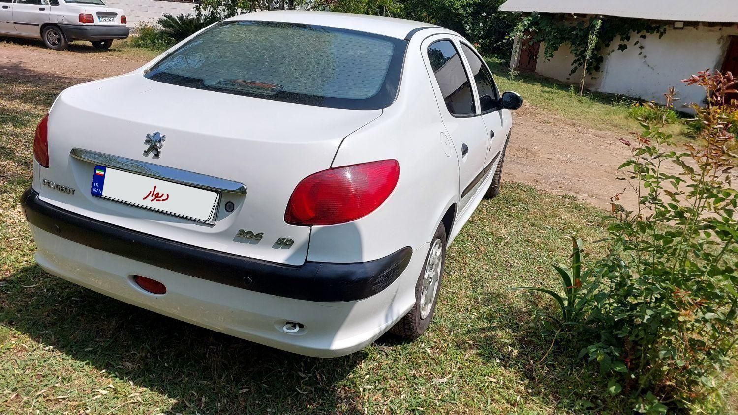 پژو 206 SD V8، مدل ۱۳۹۷ صندوقدار|خودرو سواری و وانت|رشت, حمیدیان|دیوار