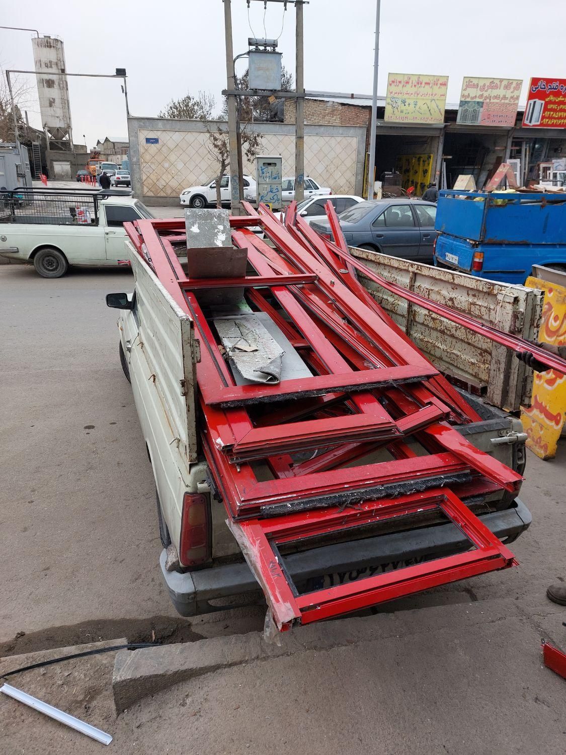 خریدار درب پنجره آهنی آلومینیومی خرید آلومینیوم|مصالح و تجهیزات ساختمان|تهران, پاسداران|دیوار