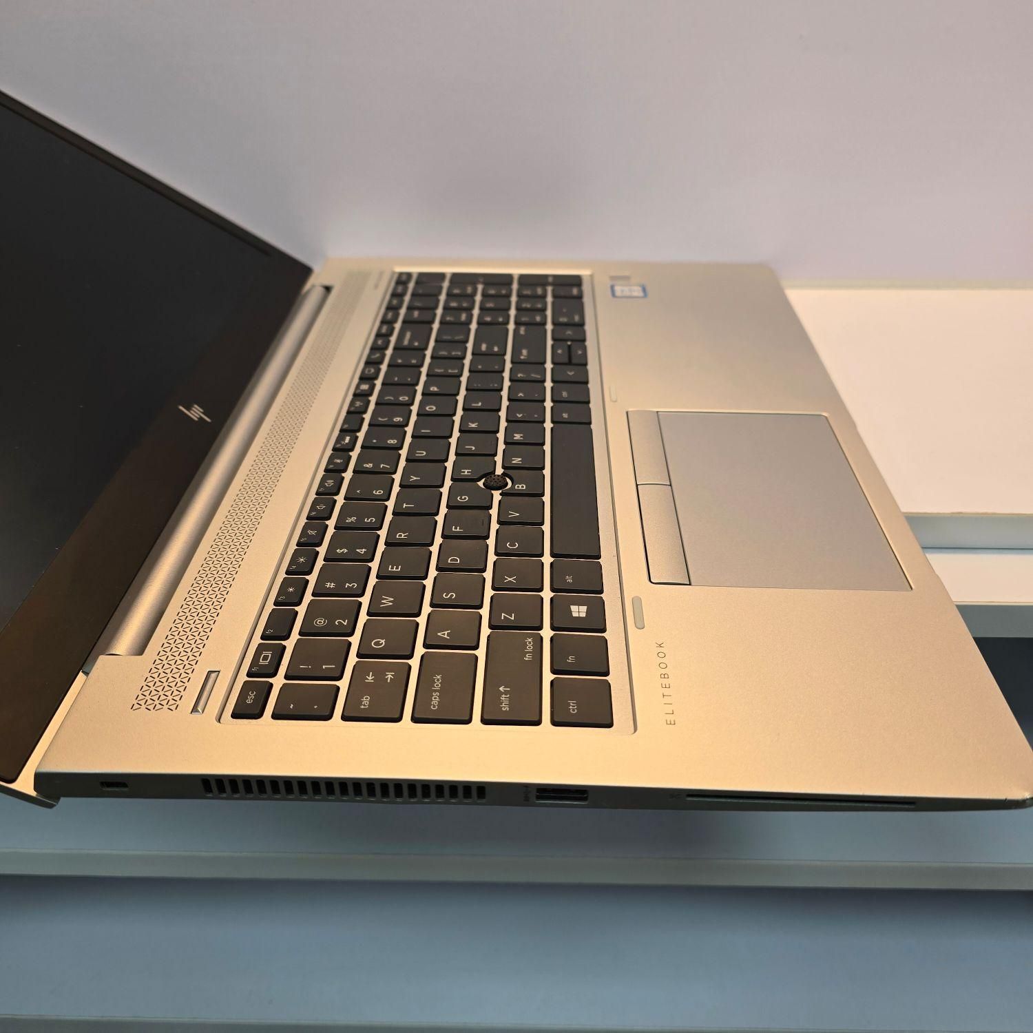 لپ تاپ HP نسل هشتم i5 مهندسی 12/256 قابل ارتقا|رایانه همراه|کرج, اصفهانی‌ها|دیوار