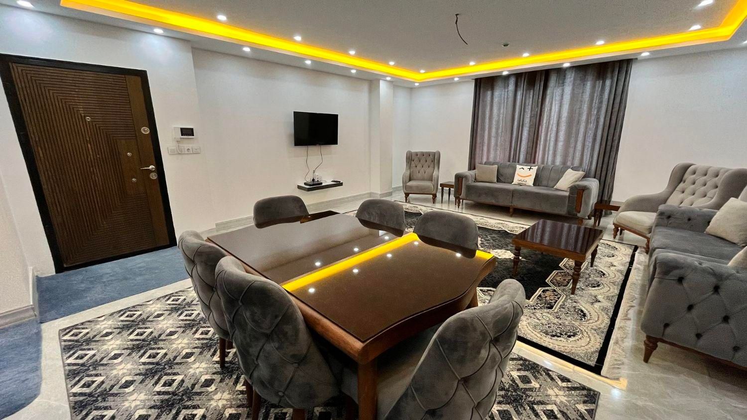 آپارتمان مبله در شهرکرد شیک و تمیز|اجارهٔ کوتاهمدت آپارتمان و سوئیت|شهرکرد, |دیوار