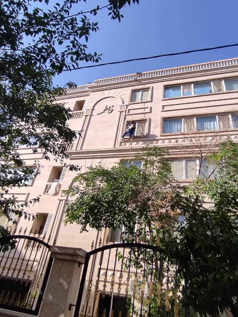 کاردرارتفاع کنتکس شستشو نما عایق بندی نما با طناب|خدمات پیشه و مهارت|شیراز, ارم|دیوار