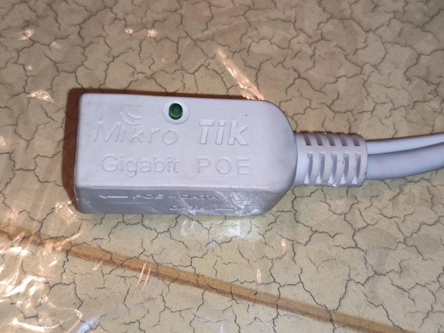 Mikrotik RBGPOE پورت گیگ در حد نو اصل|مودم و تجهیزات شبکه|تهران, جردن|دیوار