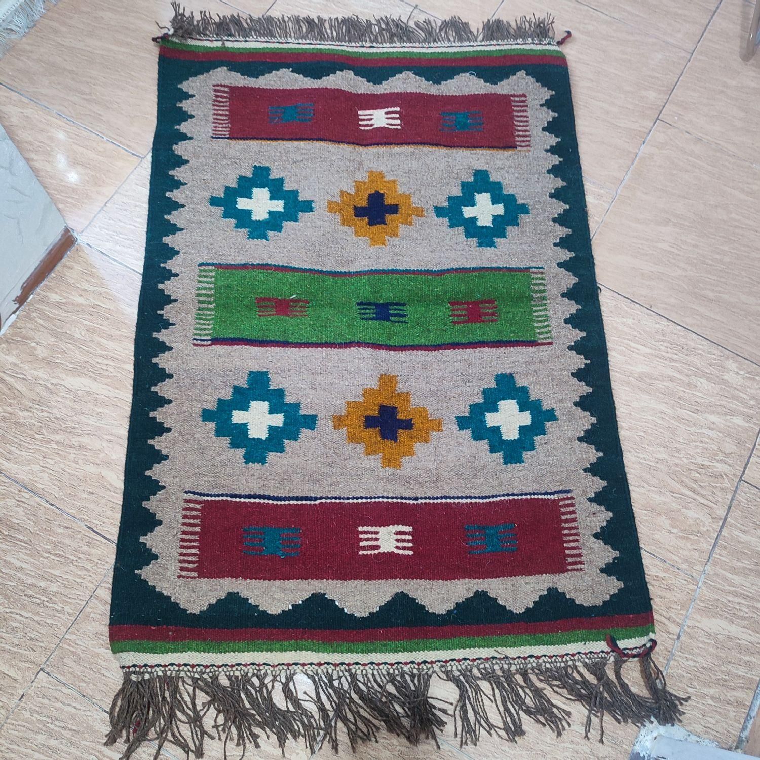 گلیم زیبا وسنتی|گلیم، جاجیم، گبه|شیراز, هفت تنان|دیوار