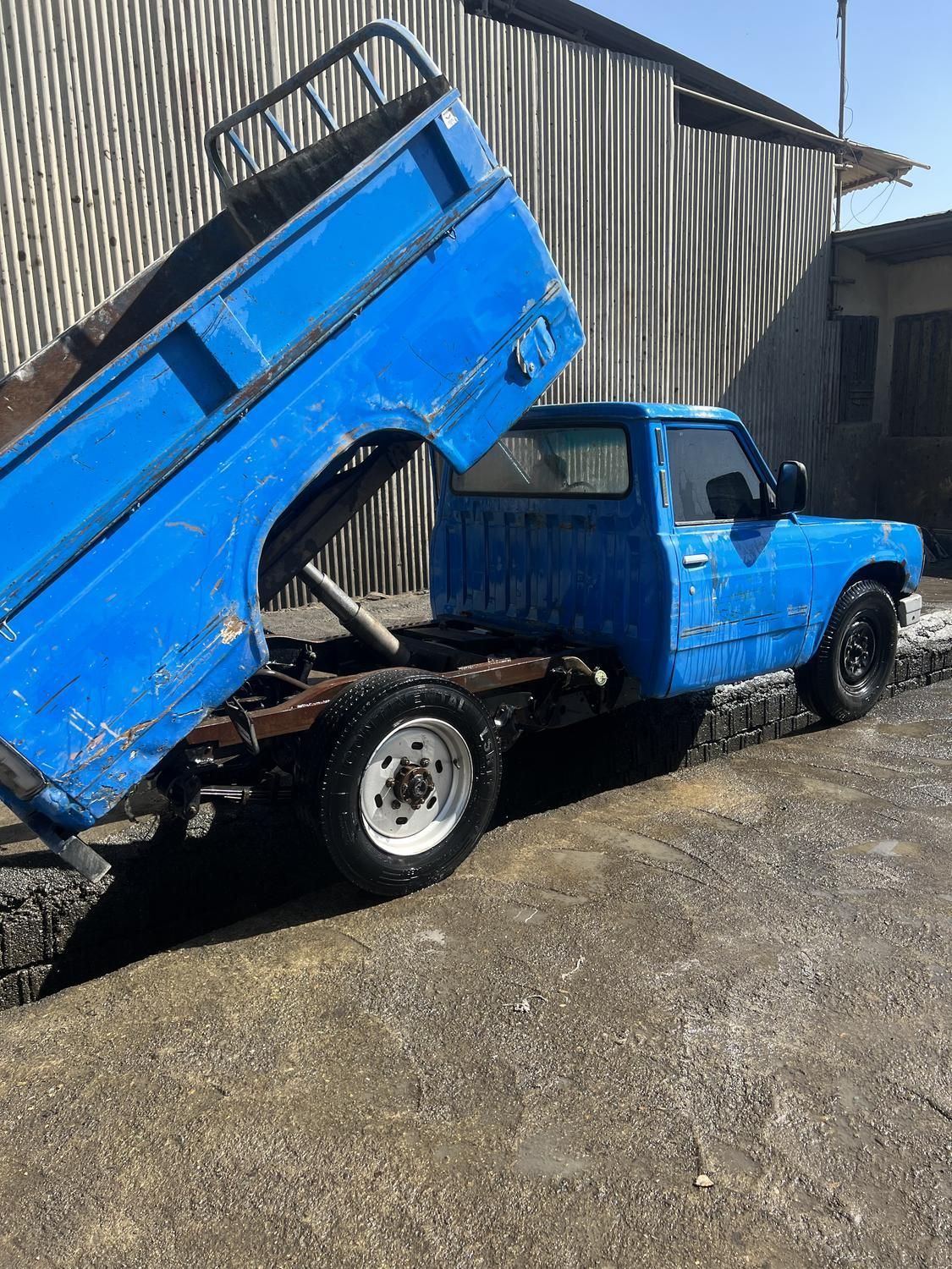 حمل خاک نخاله نیسان خاور کارگر و بابکتی تمام نقاط|خدمات حمل و نقل|تهران, تجریش|دیوار