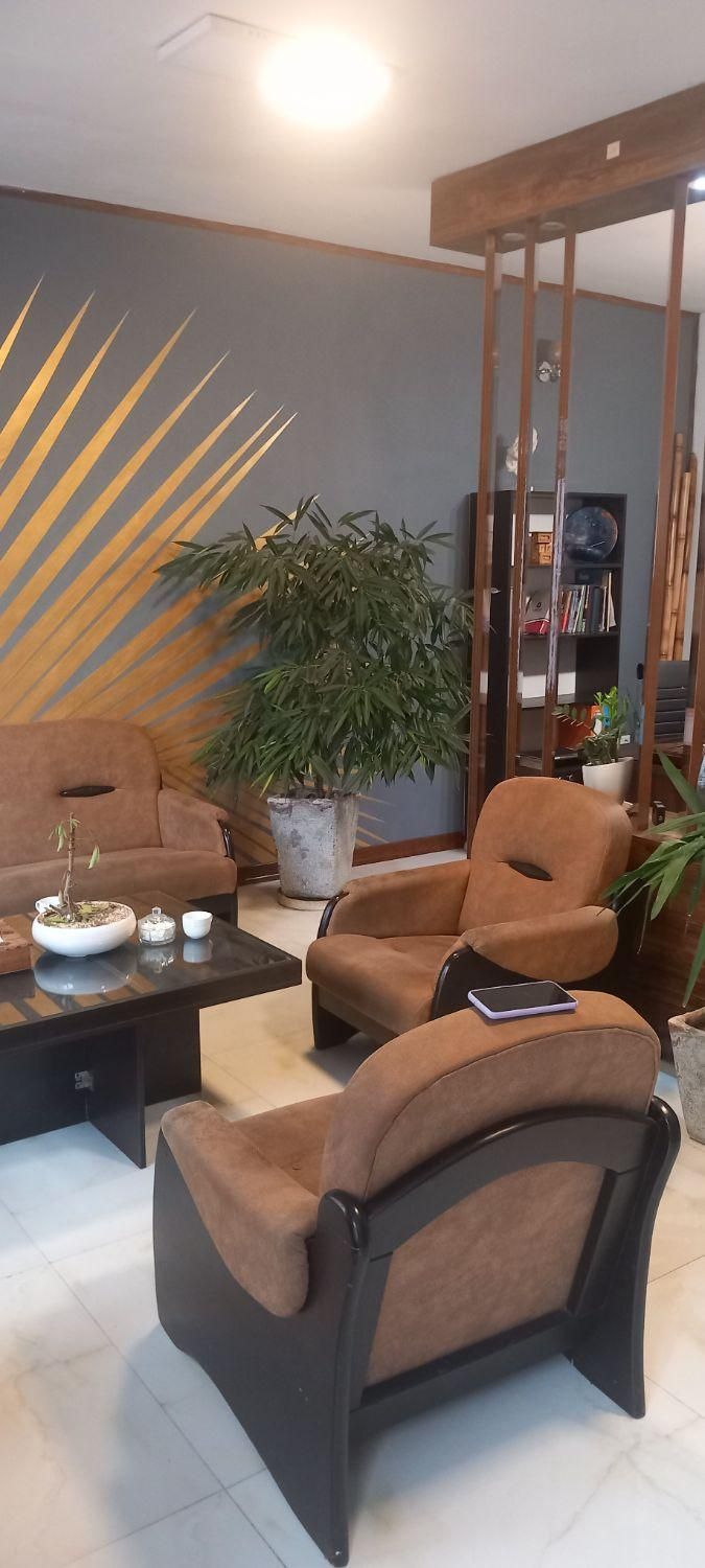 اجاره ساعتی دفترکار vip در مشهد|اجارهٔ کوتاه‌مدت دفتر کار و فضای آموزشی|مشهد, احمدآباد|دیوار
