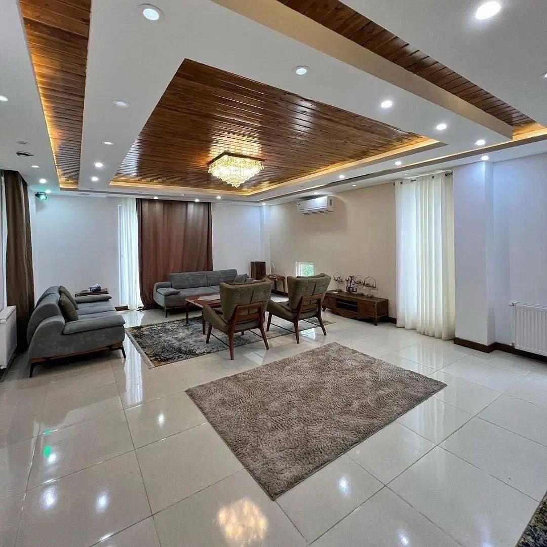 ۳۰۰متر باغچه ویلا نما رومی/شهرکی با اصالت/سنددار|فروش خانه و ویلا|چمستان, |دیوار