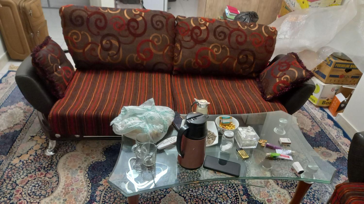 مبل راحتی ۵نفره|مبلمان خانگی و میز عسلی|تهران, هفت چنار|دیوار