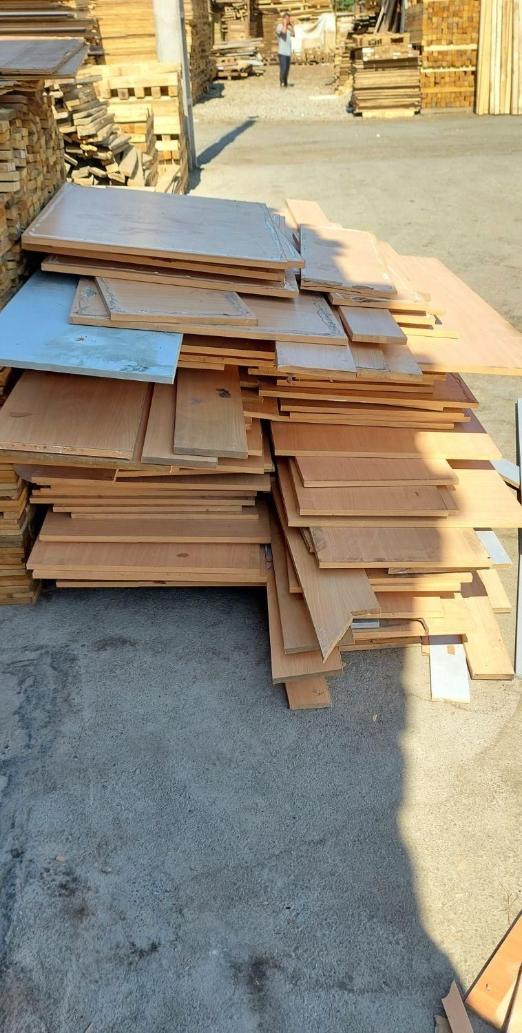 خرید وفروش ضایعات ام دی اف|عمده‌فروشی|تهران, فلسطین (میدان انقلاب)|دیوار