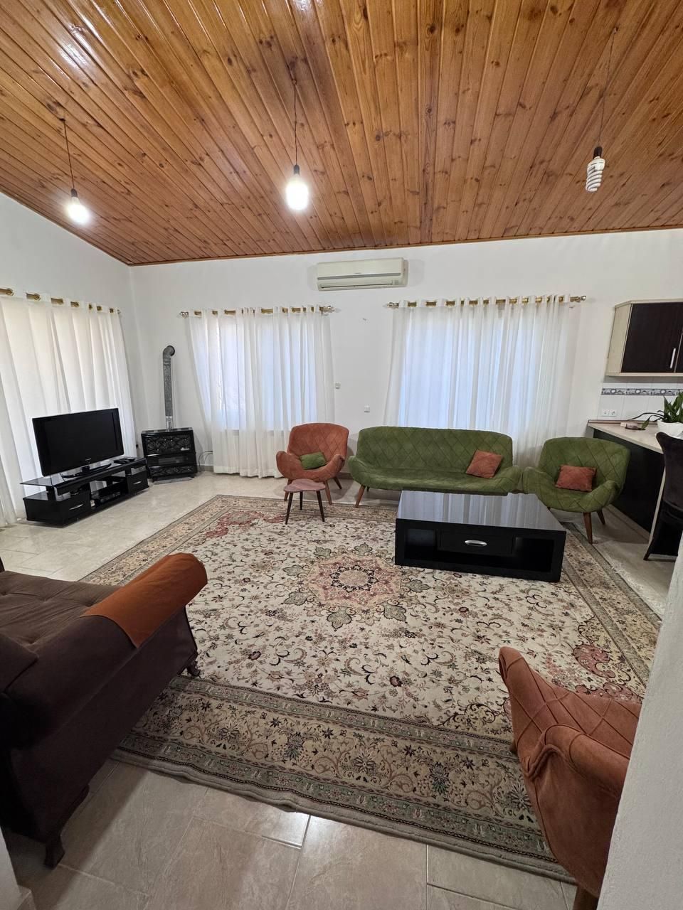 اجاره روزانه ویلا متل قو|اجارهٔ کوتاهمدت ویلا و باغ|سلمانشهر, |دیوار