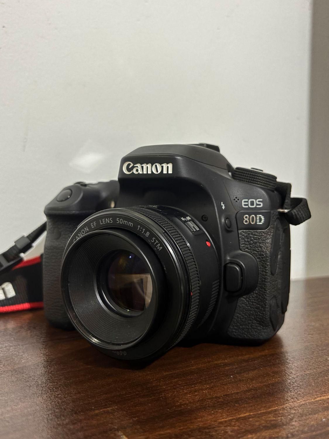 دوربین ۸۰ دی کنون canon 80D مناسب عکاسی فیلمبرداری|دوربین عکاسی و فیلم‌برداری|تهران, صادقیه|دیوار