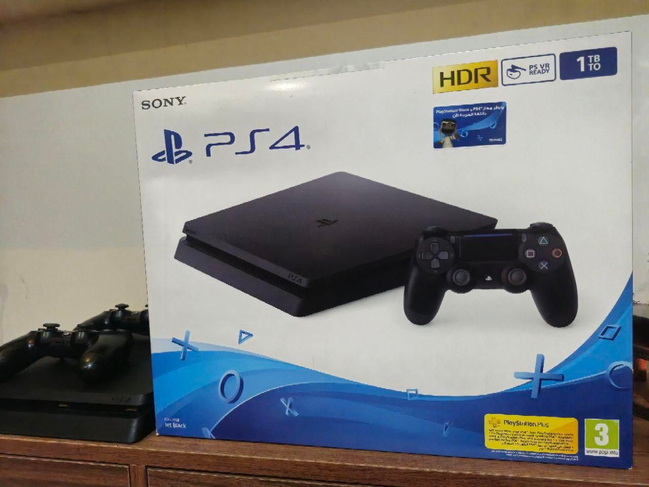 ps4 slim 1tb به همراه یک دسته اصلی اضافه|کنسول، بازی ویدئویی و آنلاین|رشت, گلباغ نماز|دیوار